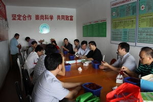 前沿咨询下基层 农业部专家在浙江仙居搭建农产品质量安全服务示范区